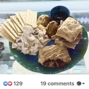 Evergreen sampler plate