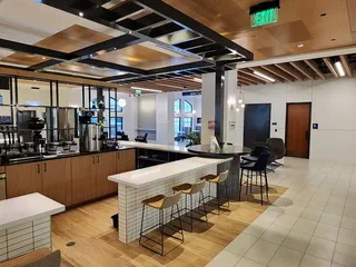 Higher Grounds by Manolo's