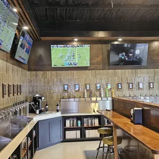 The self pour Beer, wine, and mead walls