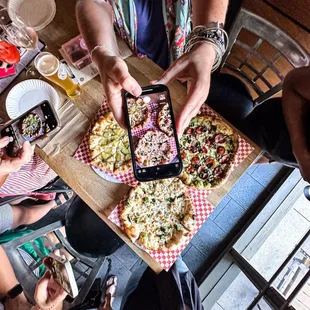 food, pizza