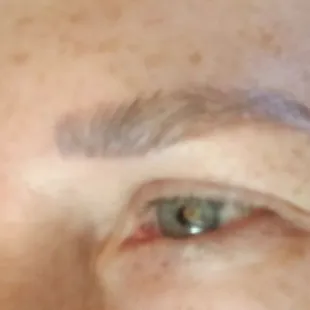 From hardly no brows to wow brows!