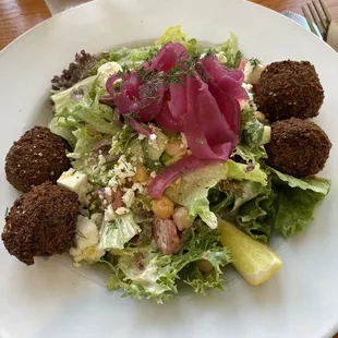 Falafel Salad