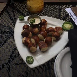 Pretzel Bites