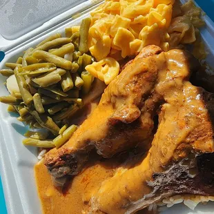 Smothered turkey plate