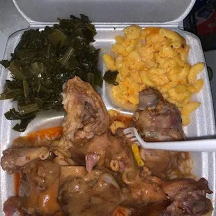 Pig feet dinner Mac n cheese bomb greens fire. A+