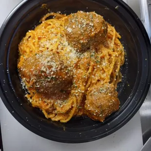 Spaghetti meatballs