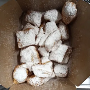 Zeppoles