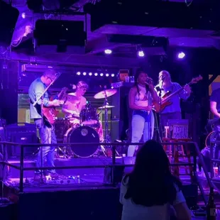 Great band playing R&amp;B and Rock classics!