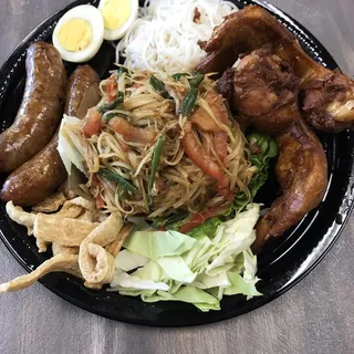 Famous Papaya Salad Platter Chef's Favorite