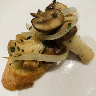 Mushroom Crostini