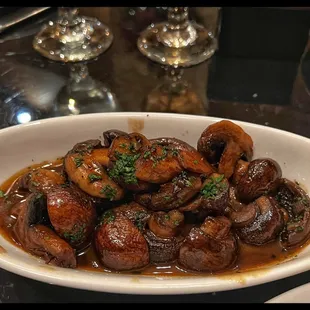 Cabernet Mushrooms