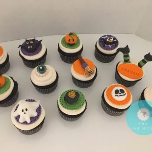 a variety of halloween cupcakes