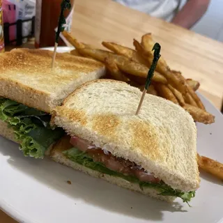 Classic BLT Sandwich