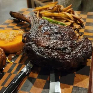 Tomahawk Steak