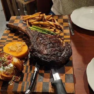 Tomahawk steak
