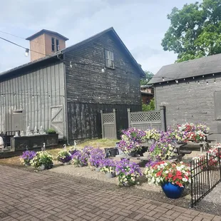 Location outstanding  u can sit and chilling