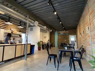 Hello Bicycle & Cafe