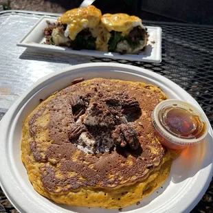 Benny Biscuit + pancake