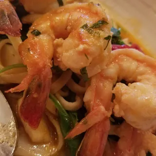 Spicy Prawn Linguini*