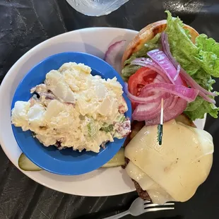 Mushroom burger (Today's special) with potato salad