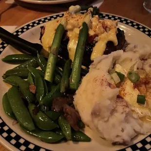 Top Sirloin, Garlic mashed potatoes, snow peas