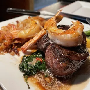 Filet with grilled shrimp