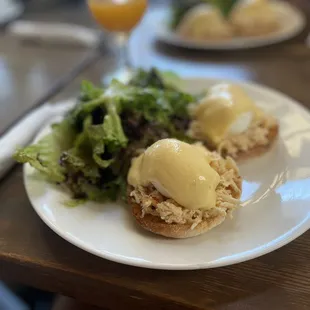 Crab cake Benedict