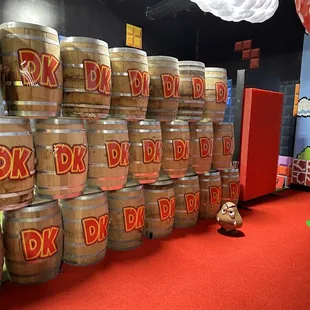 DK.