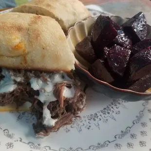 Pot roast sandwich with smoked beets