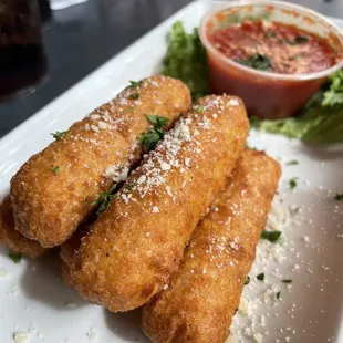 Mozzarella Sticks, Mmmm