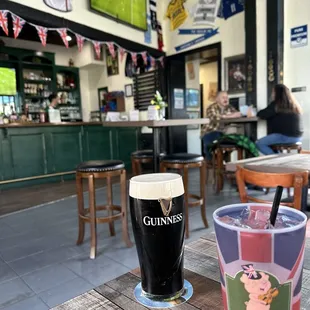 TV to watch futball!