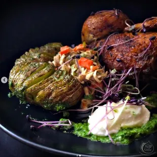 Roasted Chicken with Hassleback Potatoes and Garlic Spread