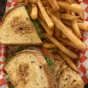 Thunderbird on jalapeño bread with fries