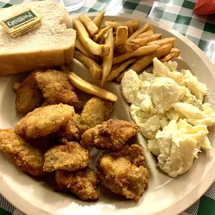 Fried oyster dinner
