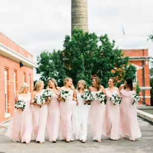 Grab your best girls to say, "I do!"