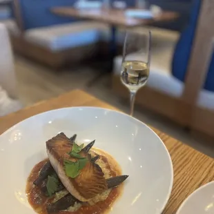 Salmon entree and Gratien &amp; Meyer brut