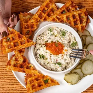 Appetizers: Blue Crab Dip