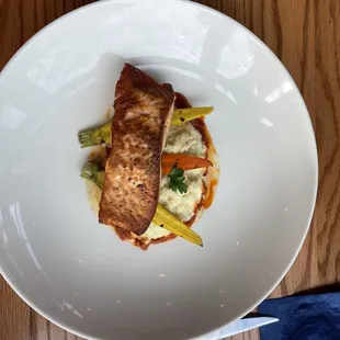 Salmon with cauliflower rice