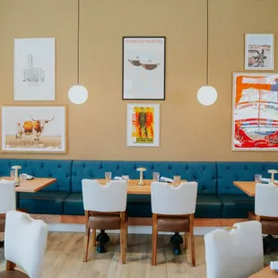 The Finch American Grill - banquettes, open, airy, artwork