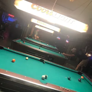 Great atmosphere with great music! Definitely recommend