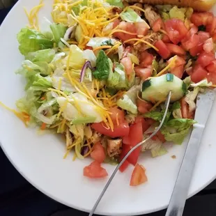 Big salad with garlic bread