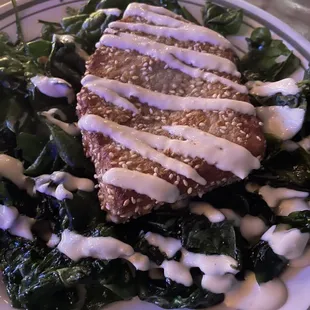Sesame tuna with crunchy spinach 5/5