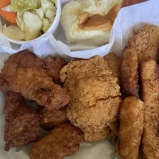 Red snapper, wings, zucchini fries, pickled veggies and a Hawaiian roll. So good.
