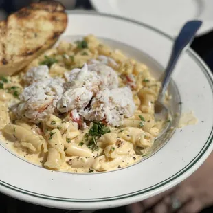 Dungeness Mac-n-Cheese was full of crab meat and loaded with flavor.