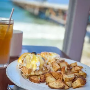 Seafood eggs Benedict