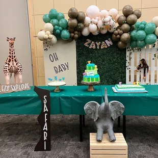 Jungle theme backdrop set up