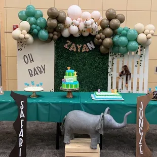 Jungle theme backdrop set up