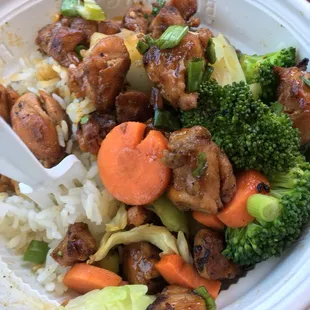 Chicken bowl with veggies.