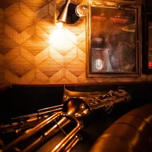 sushi and sashimi, interior