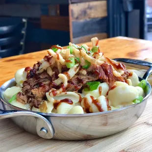 Slow Roasted BBQ Pork Mac n Cheese